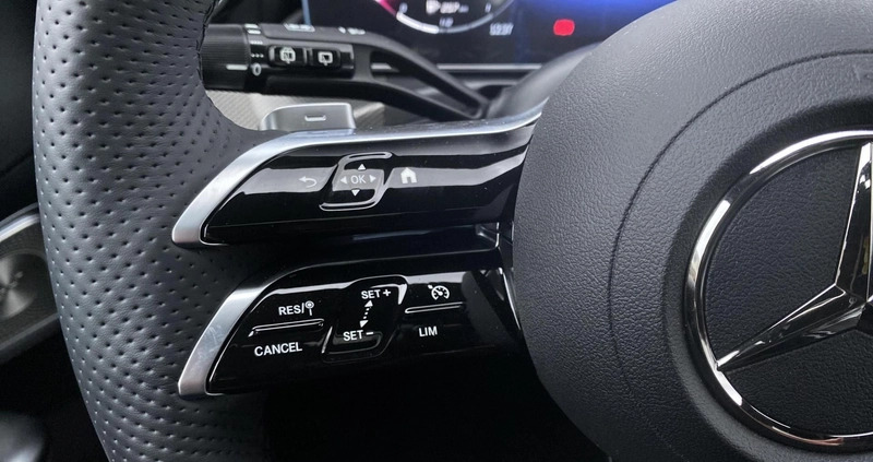 Mercedes-Benz Klasa C cena 278399 przebieg: 5, rok produkcji 2023 z Piaseczno małe 211